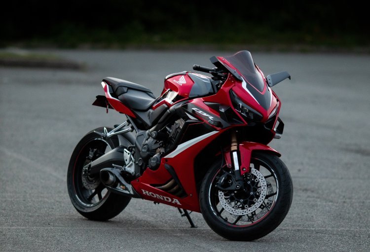 High-performance sports bike Honda CBR1000RR-R Fireblade SP